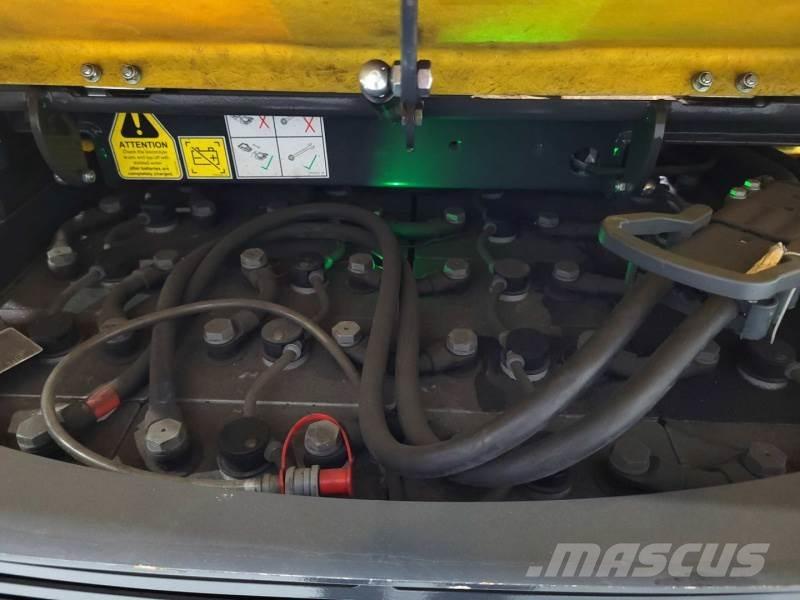 Aisle-Master 20SHE RENTAL Kapeakäytävätrukit