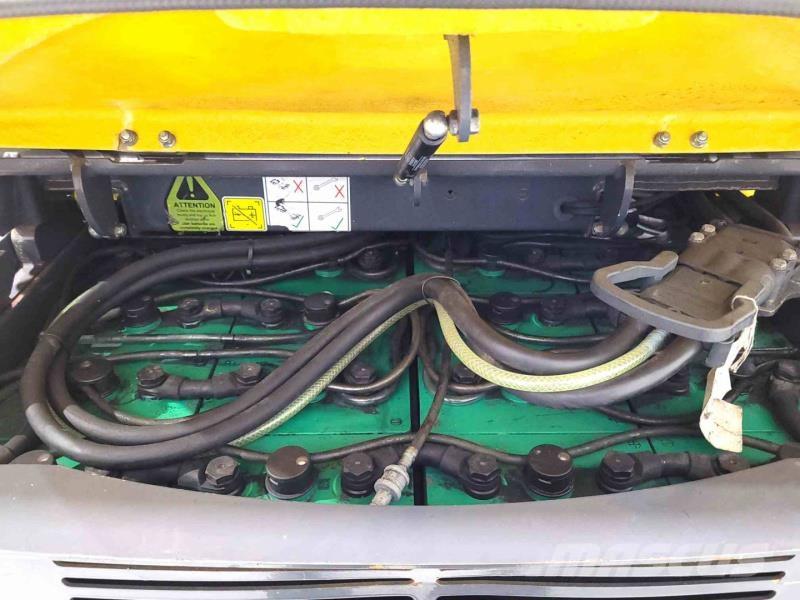 Aisle-Master 20WHE Kapeakäytävätrukit