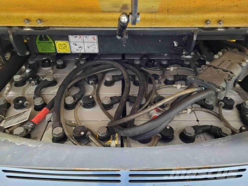 Aisle-Master 20WHE Kapeakäytävätrukit