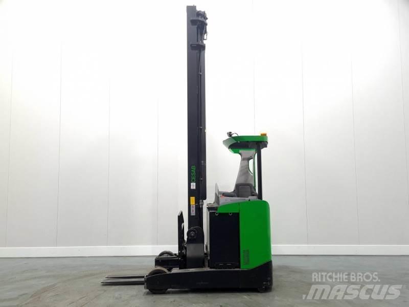 BT R318 Työntömastotrukit