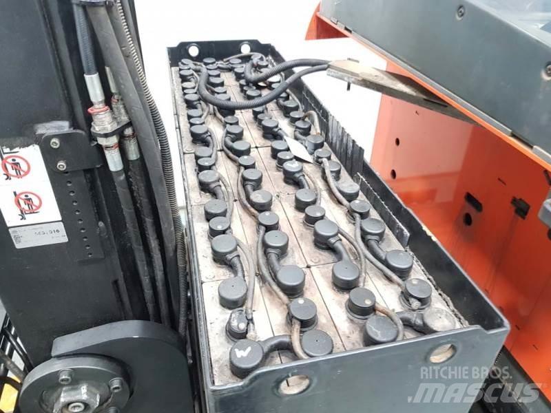 BT RRE160 Työntömastotrukit