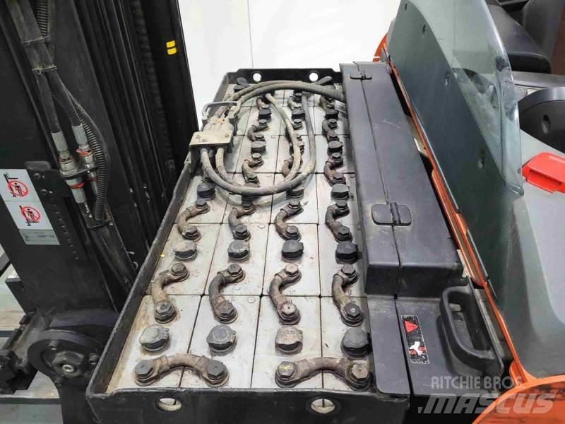BT RRE160E Työntömastotrukit