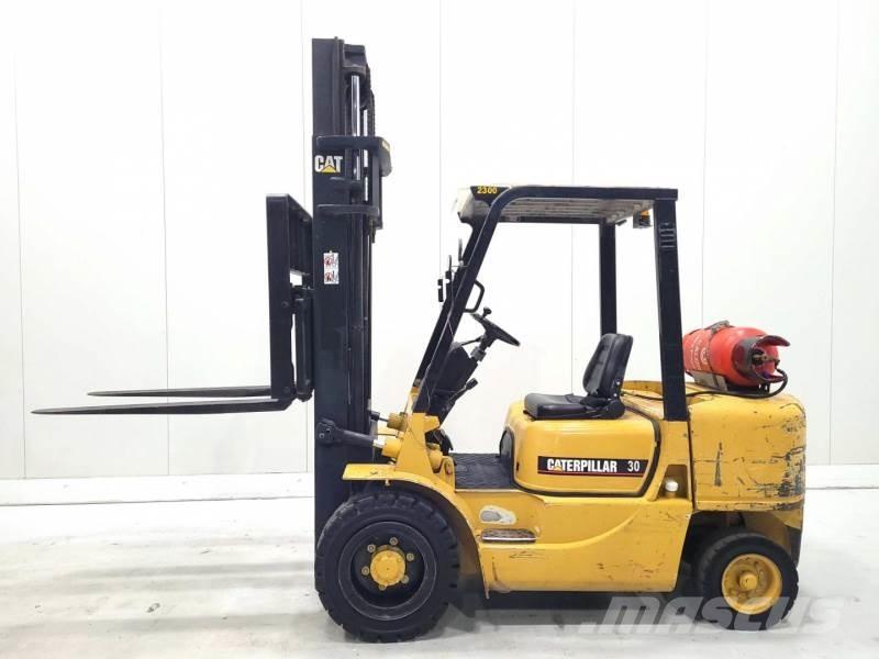 CAT GP30K Nestekaasutrukit