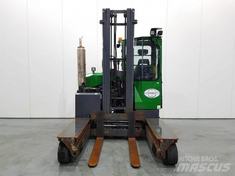 Combilift C3000 Nelitietrukit