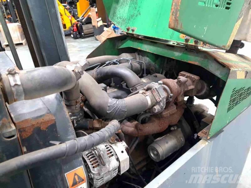 Combilift C3500 Nelitietrukit