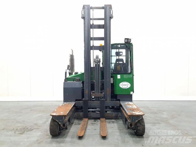 Combilift C4000 Nelitietrukit