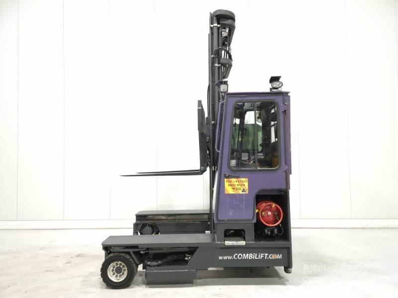 Combilift C4000 Nelitietrukit