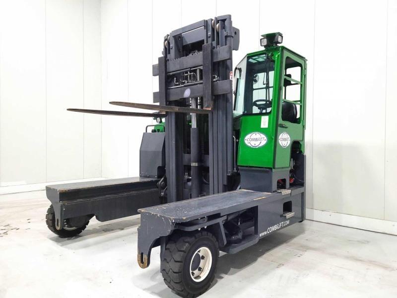 Combilift C8000 GAS Nelitietrukit