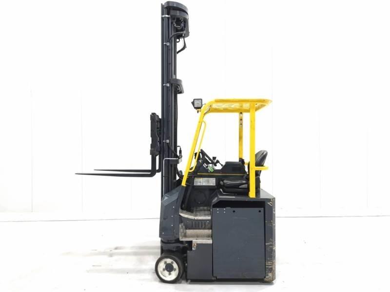 Combilift CBE2500 Nelitietrukit