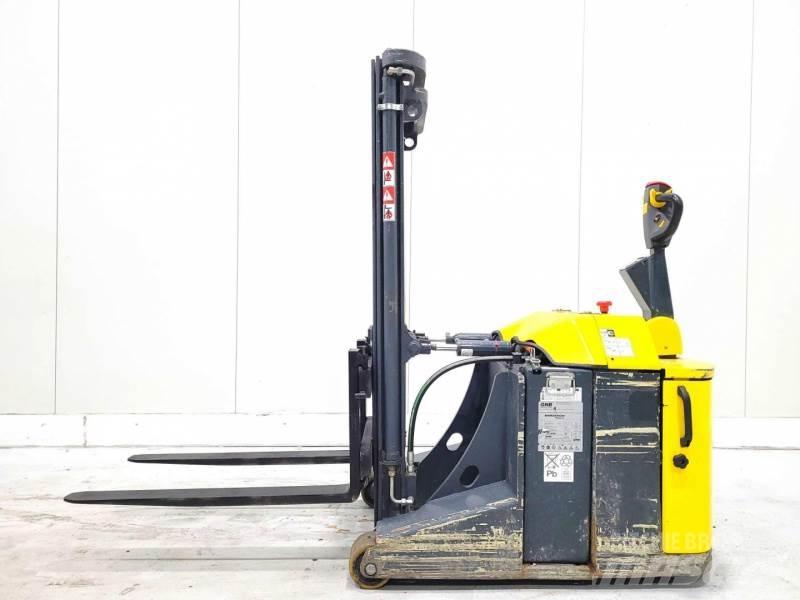 Combilift CS1500 Ajettavat pinoamisvaunut