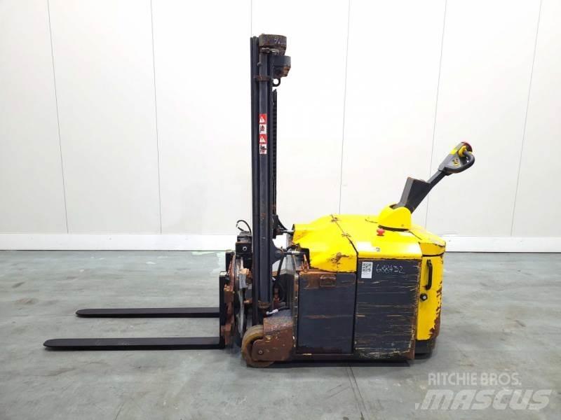Combilift CS1500 Ajettavat pinoamisvaunut