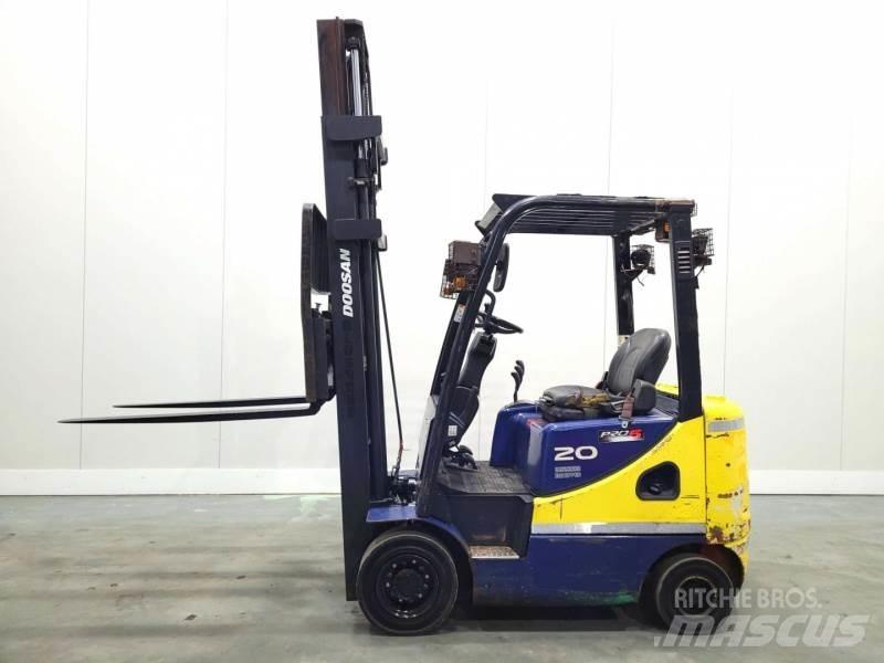 Doosan D20SC-5 Dieseltrukit