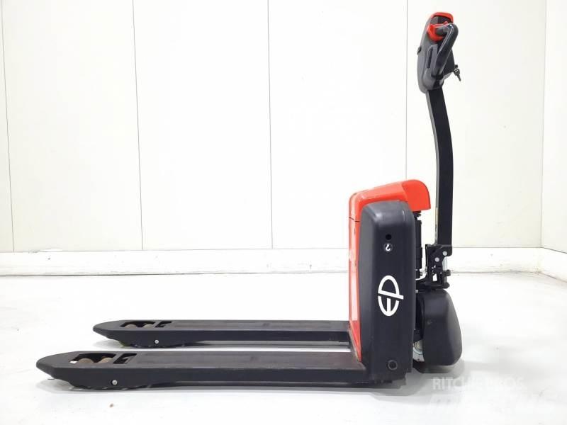EP L185 Pumppukärryt