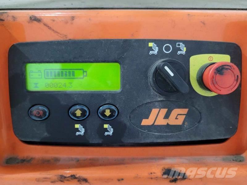 JLG 10MSR Saksilavat