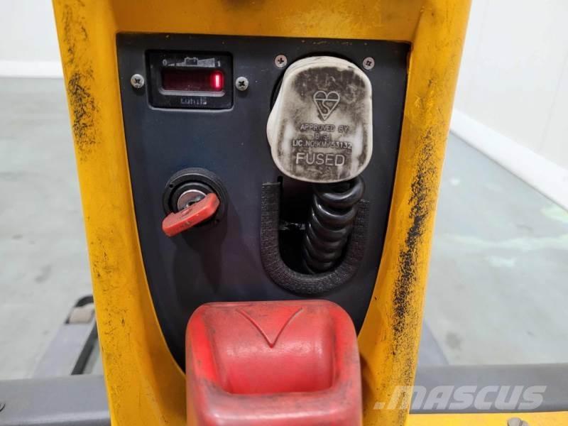 Jungheinrich EMC B10 Käyden ajettavat pinoamistrukit