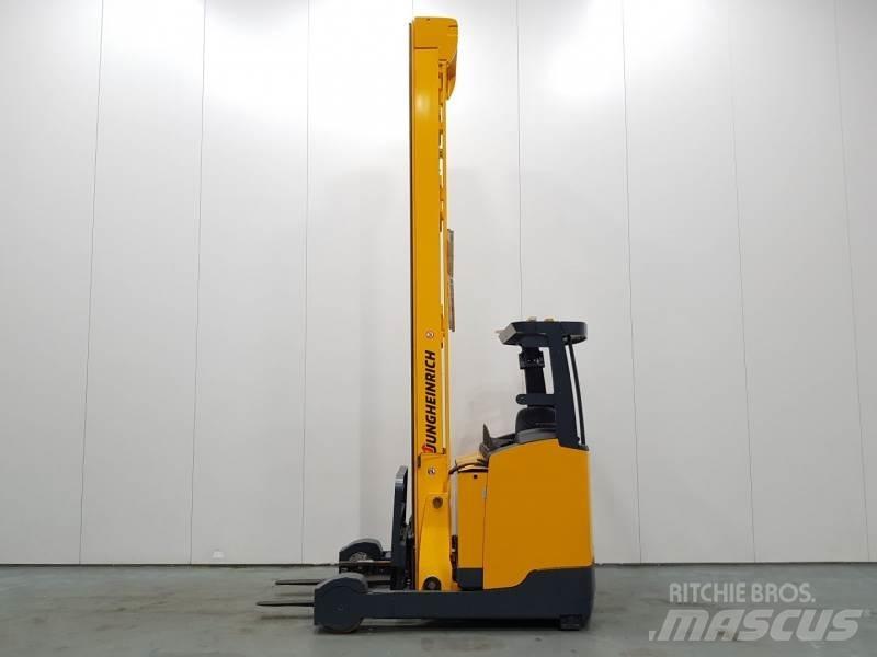 Jungheinrich ETV325 Työntömastotrukit