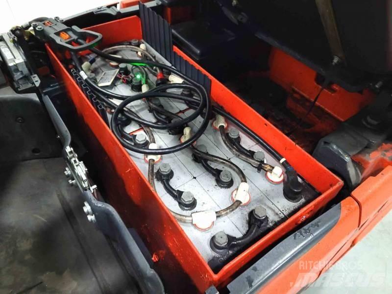 Linde E12-02 386 Muut haarukkatrukit