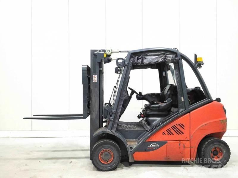 Linde H25T-02 Nestekaasutrukit