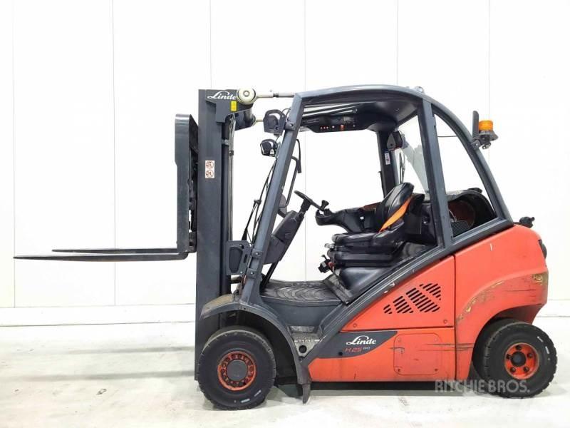 Linde H25T-02 Nestekaasutrukit