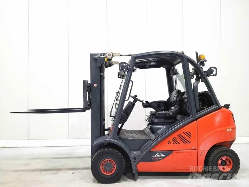 Linde H25T-02 Nestekaasutrukit