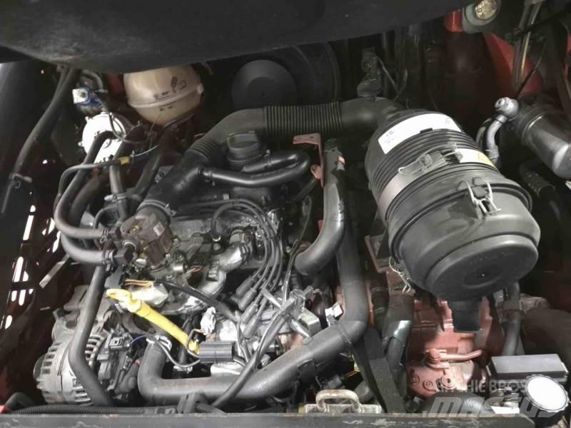 Linde H30T Nestekaasutrukit
