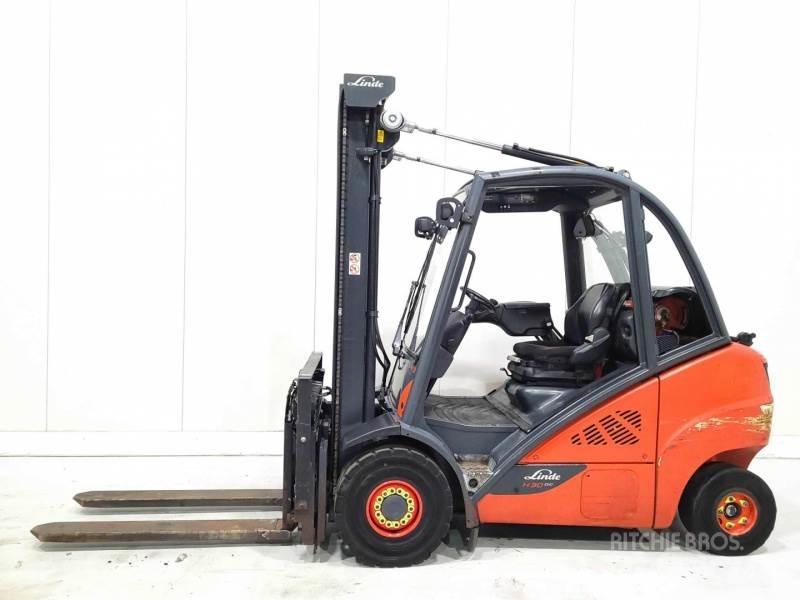 Linde H30T-02 Nestekaasutrukit