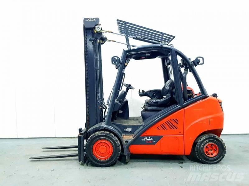 Linde H30T - 02 Nestekaasutrukit