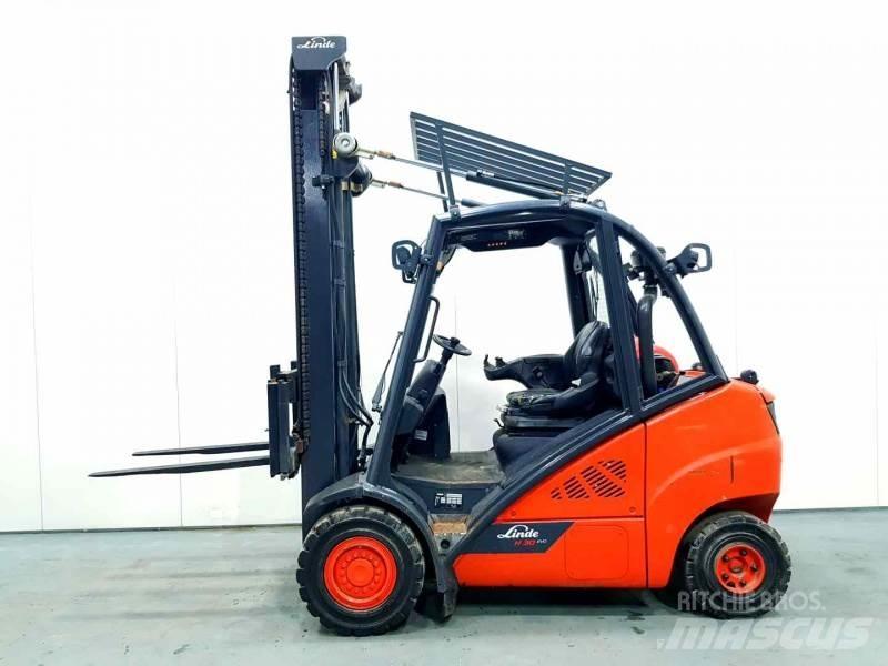 Linde H30T - 02 Nestekaasutrukit