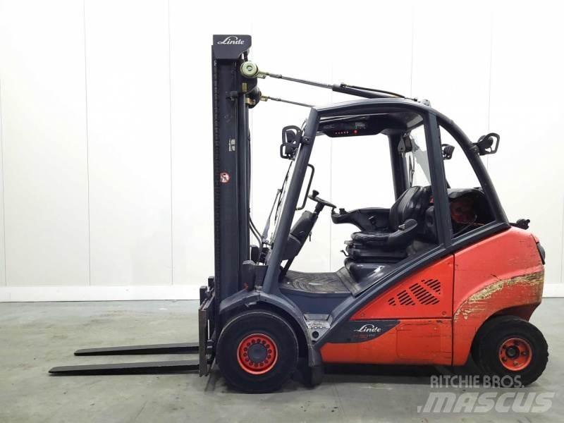 Linde H30T-02 393 Nestekaasutrukit