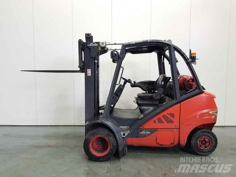 Linde H30T-02 TWIN WHEEL Nestekaasutrukit