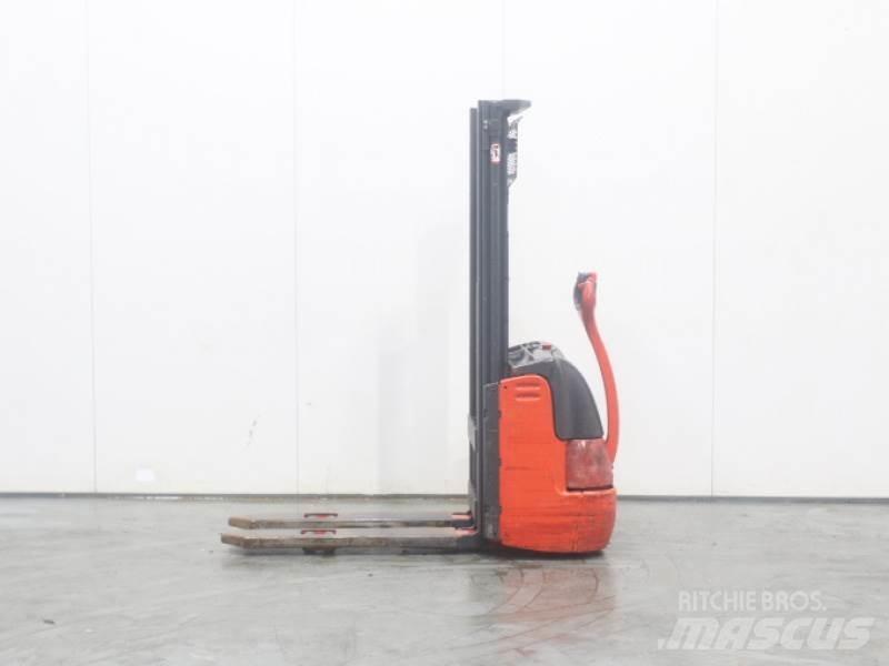 Linde L10 379 Käsikäyttöiset pinoamisvaunut
