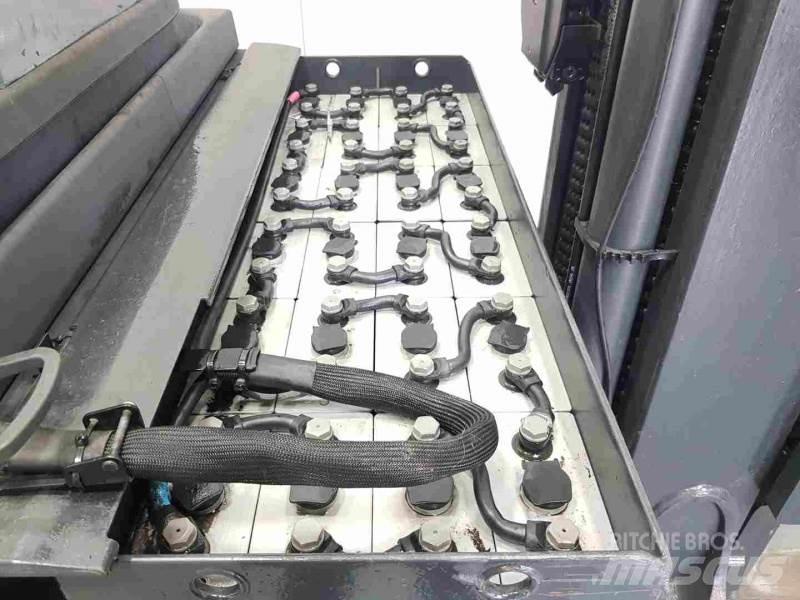 Linde R14HD-01 1120 Työntömastotrukit