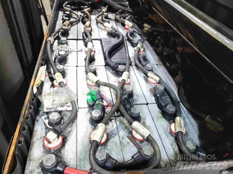 Linde R16N-01 Työntömastotrukit