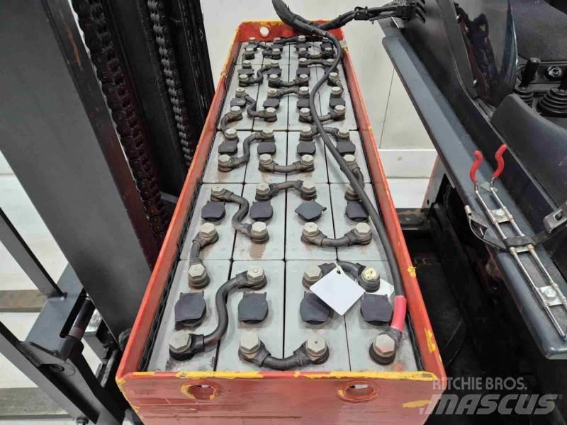 Linde R16S-12 Työntömastotrukit