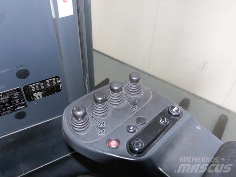 Linde R16X-02 116 Työntömastotrukit