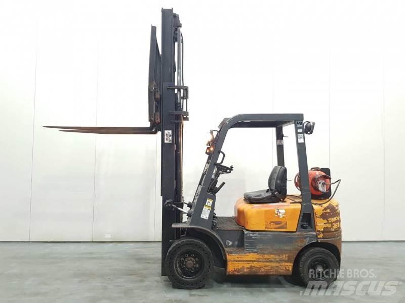Nexen FG20 Nestekaasutrukit