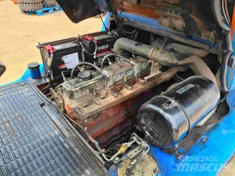 Nissan FO4D40Q2 Dieseltrukit