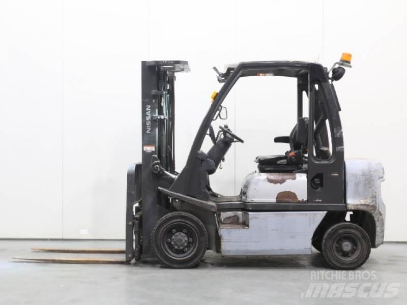 Nissan Y1D2A25Q Dieseltrukit