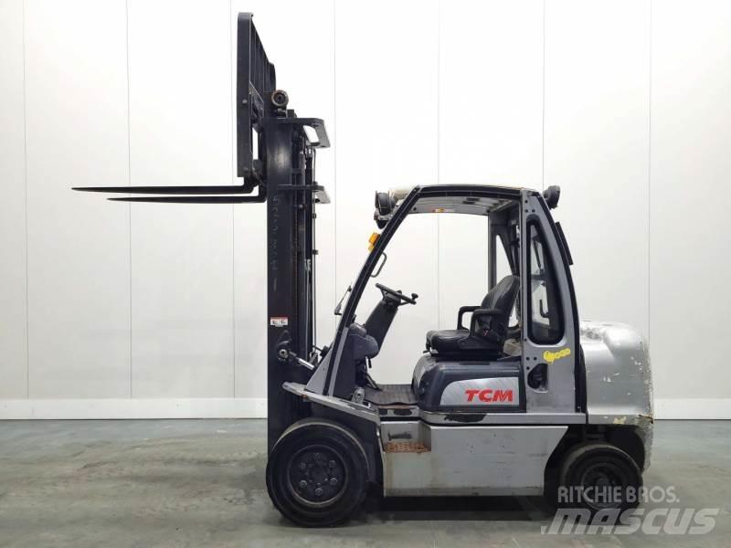 Nissan YG1D2A32H Dieseltrukit