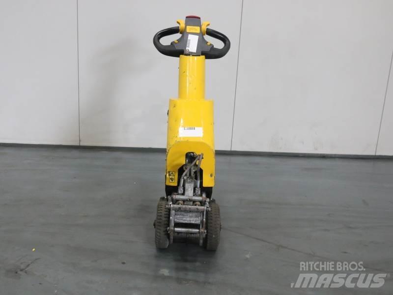  OTHER VEHICHLE SM100 PLUS Muut materiaalinkäsittelykoneet