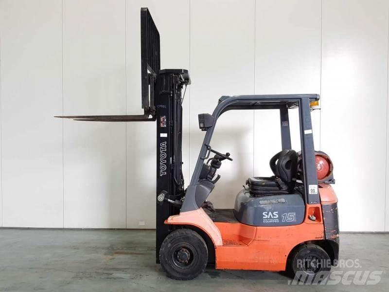 Toyota 42-7FGF15 Nestekaasutrukit