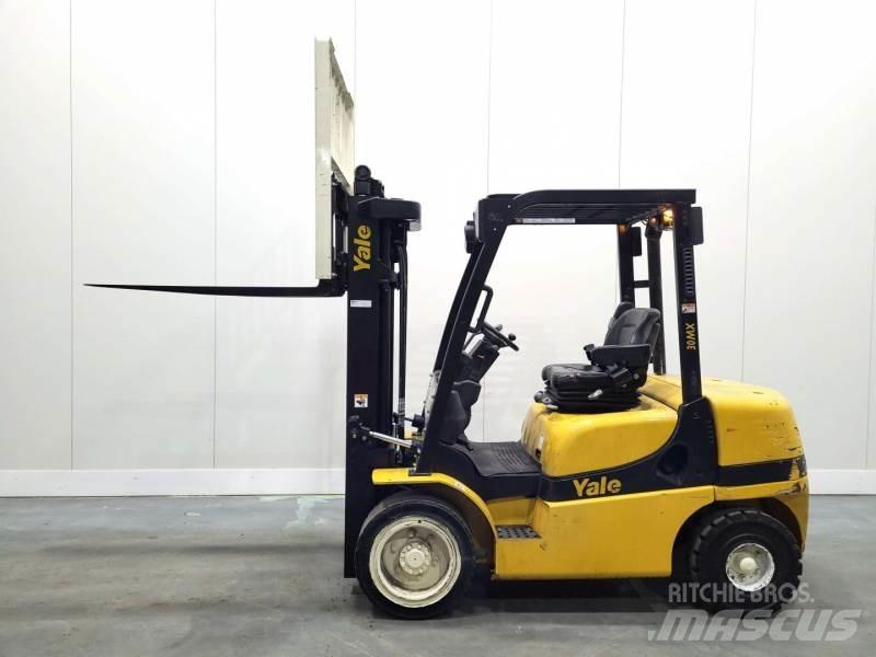 Yale GDP30MX E2195 Dieseltrukit