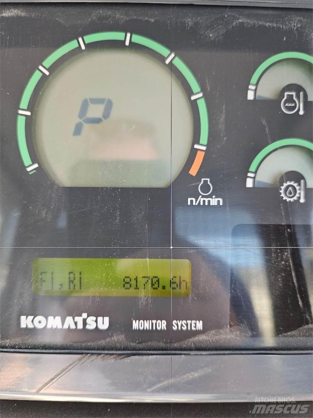 Komatsu D61PX-15 Telaketjupuskutraktorit