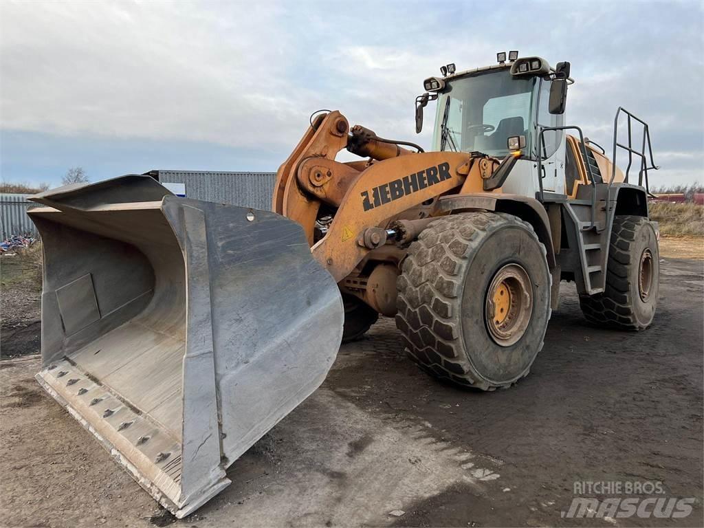 Liebherr L586 Pyöräkuormaajat