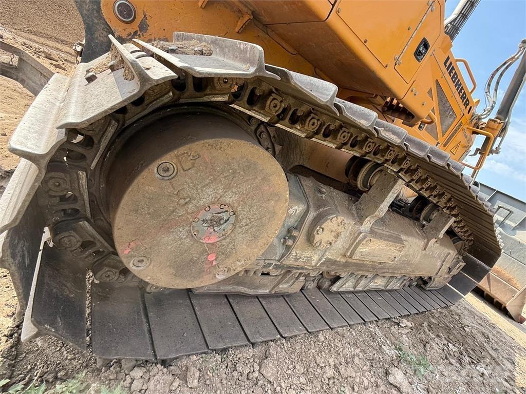 Liebherr PR 736 Telaketjupuskutraktorit