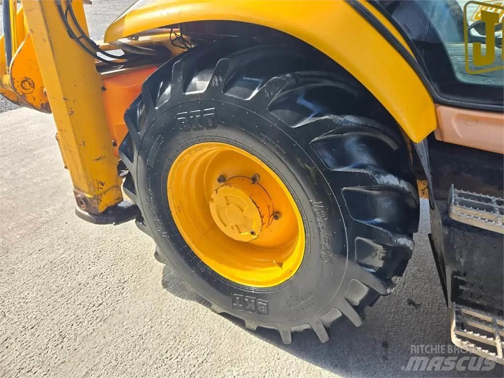 JCB 3CX Kaivurikuormaajat
