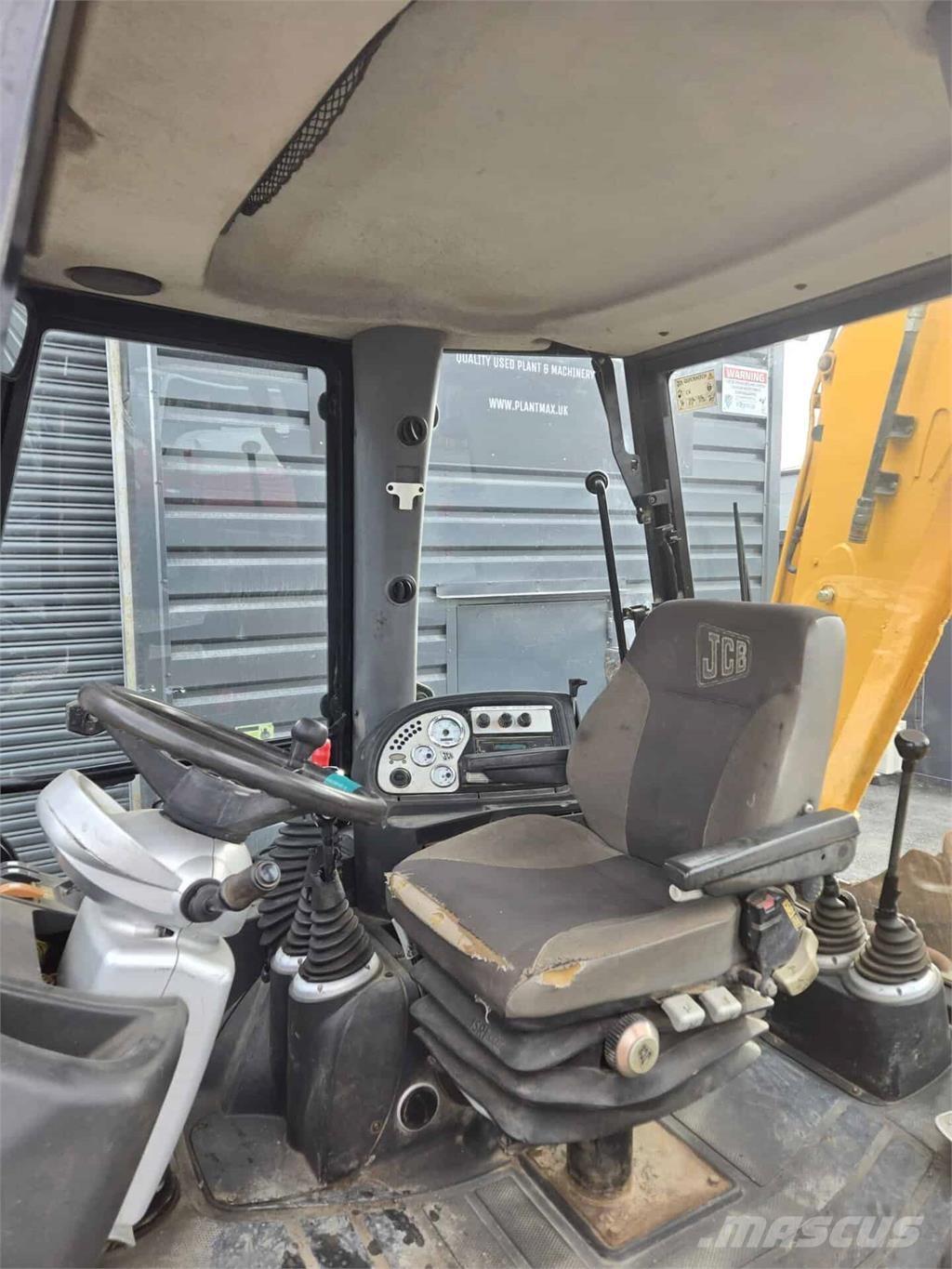 JCB 3CX Kaivurikuormaajat