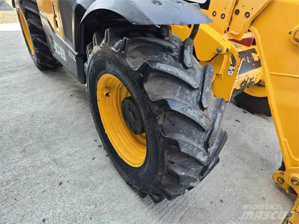 JCB 535-95 Kurottajat