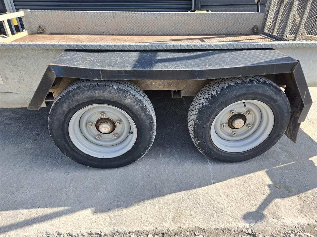   Autonkuljetusperävaunut