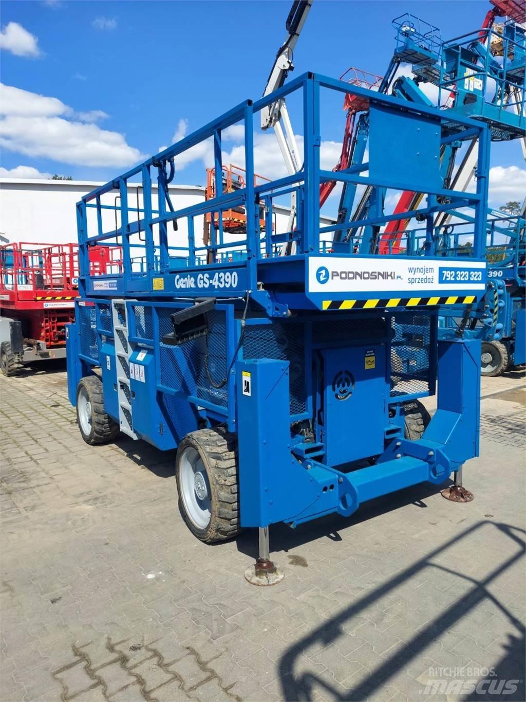 Genie GS-4390 RT Saksilavat
